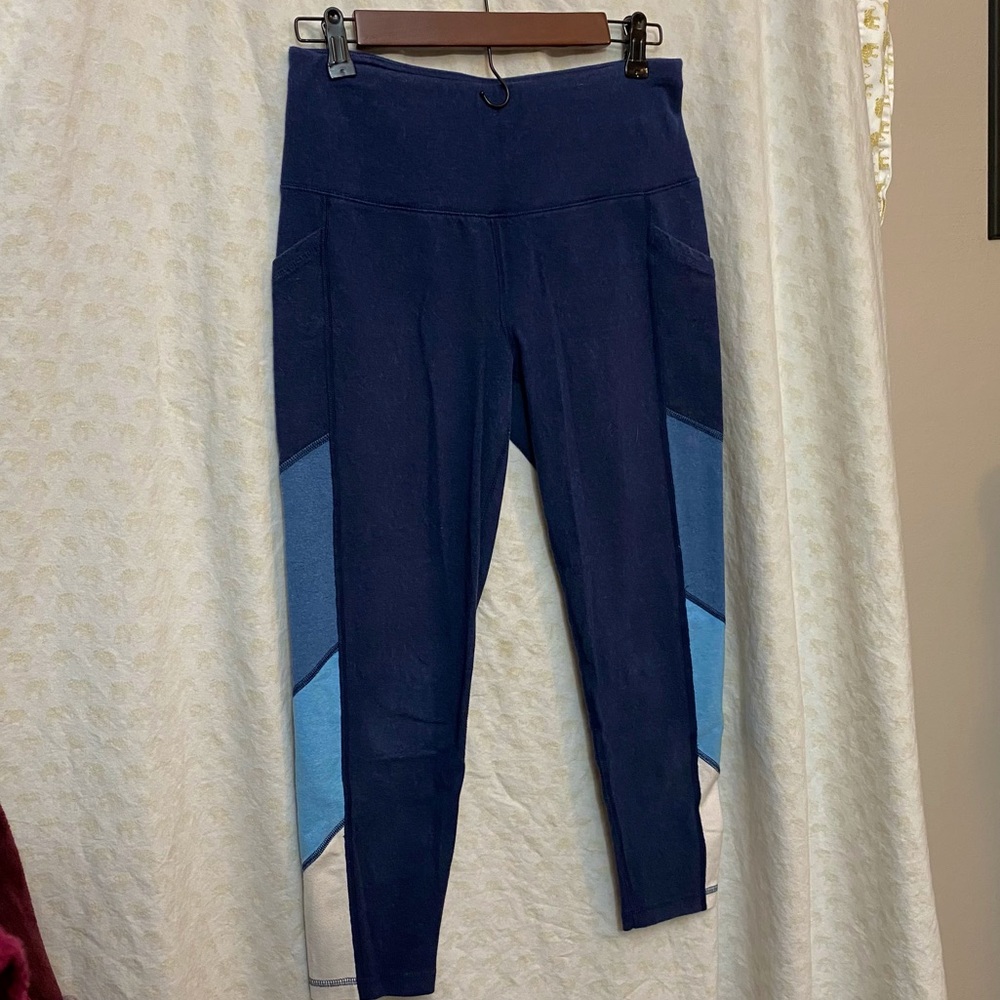 Reebok Leggings (Medium)